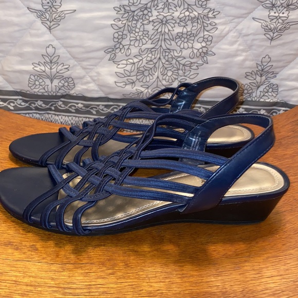 Impo Flex Rezi II Navy Sandals - Picture 2 of 3
